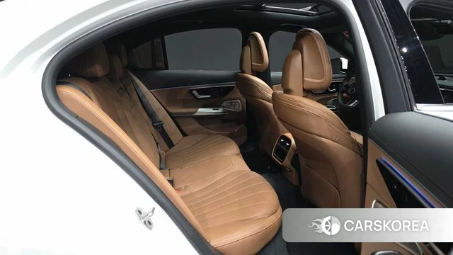 Mercedes-Benz E-Class W214 2025 Белый из Кореи, фото 3