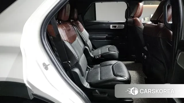 Ford Explorer 6th Generation 2021 Белый из Кореи, фото 3