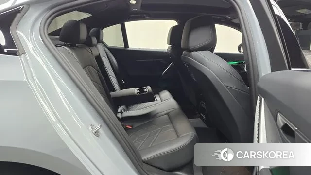 BMW 5 Series (G60) 2025 Серый из Кореи, фото 3