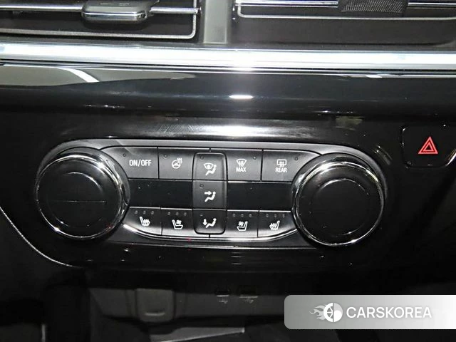Chevrolet (GM Daewoo) Trax Crossover 2024 Белый из Кореи, фото 3