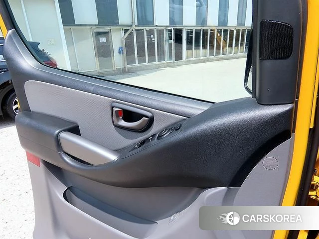 Hyundai The New Grand Starex 2019 Желтый из Кореи, фото 3