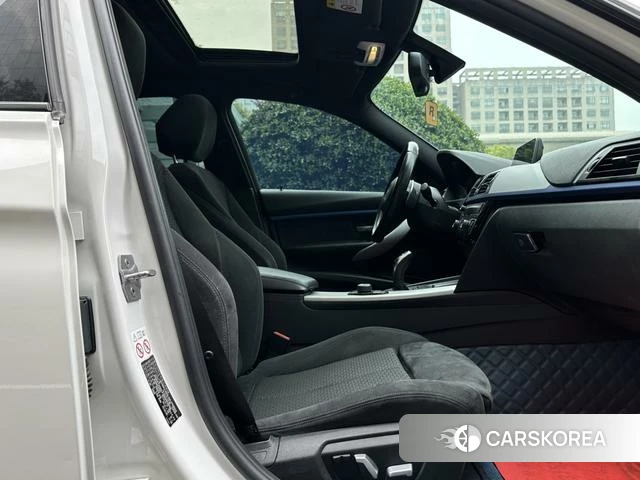 BMW 3 series 2018 Белый из Китая, фото 3