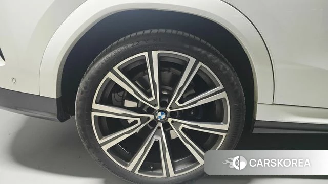 BMW X6 (G06) 2021 Белый из Кореи, фото 3