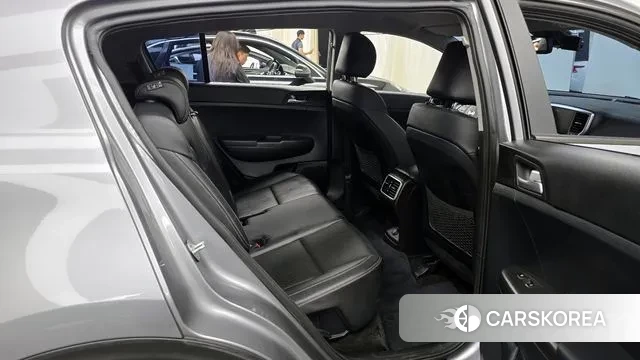 Kia Sportage The Bold 2021 Серый из Кореи, фото 3