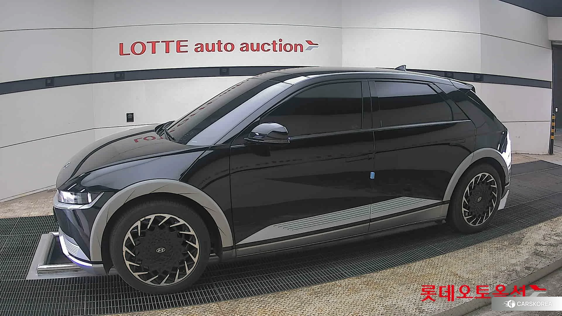 Hyundai IONIQ 5 2022 Phantom Black Pearl из Кореи, фото 3