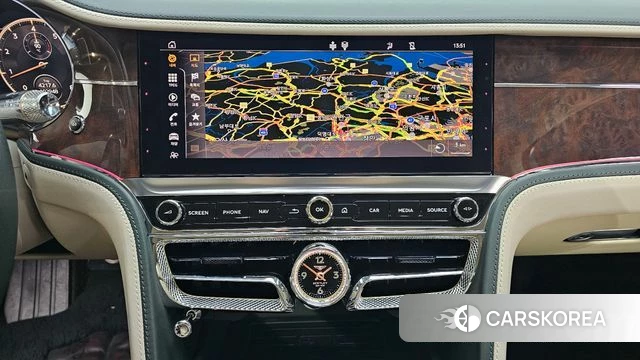 Bentley Flying Spur 3rd Generation 2021 Зеленый из Кореи, фото 3