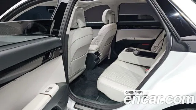 Hyundai Grandeur Hybrid (GN7) 2023 Белый из Кореи, фото 3