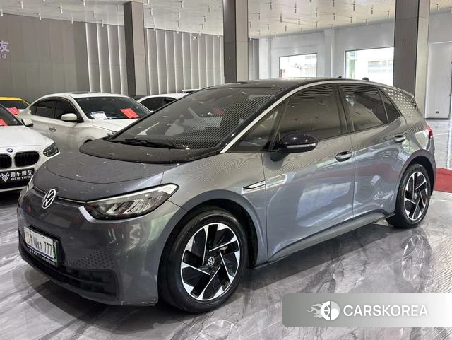 Volkswagen ID.3 2023 Серебристо-серый из Китая, фото 3