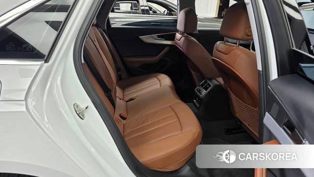 Audi A4 (B9) 2023 Белый из Кореи, фото 3