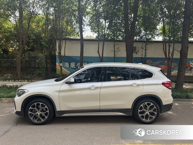BMW X1 2023 Белый из Китая, фото 3