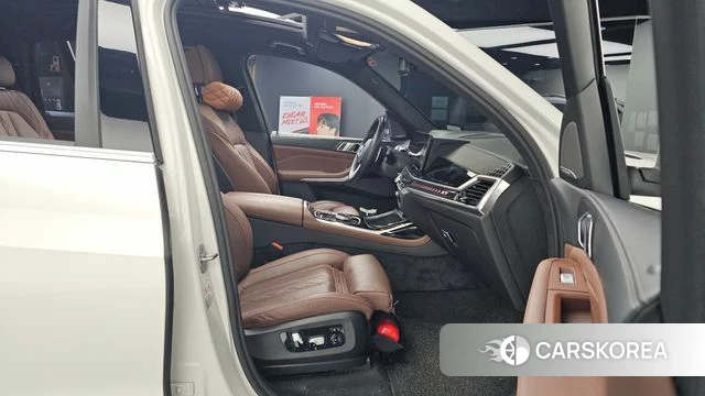 BMW X7 (G07) 2022 Белый из Кореи, фото 3