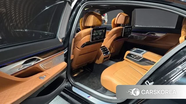 BMW 7 Series (G11) 2022 Черный из Кореи, фото 3