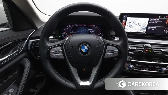 BMW 5 Series (G30) 2022 Белый из Кореи, фото 3