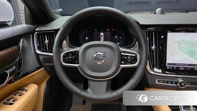 Volvo S90 2023 Серебристо-серый из Кореи, фото 3