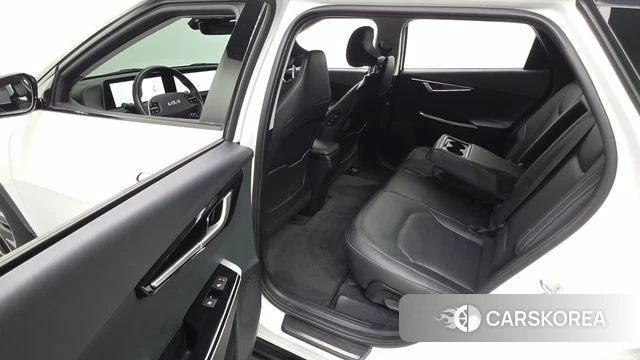 Kia EV6 2022 Белый из Кореи, фото 3