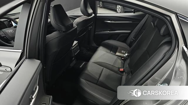 Toyota Camry (XV80) 2025 Серый из Кореи, фото 3