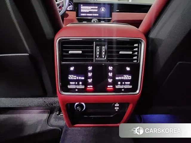 Porsche Cayenne (PO536) 2023 Серебристо-серый из Кореи, фото 3