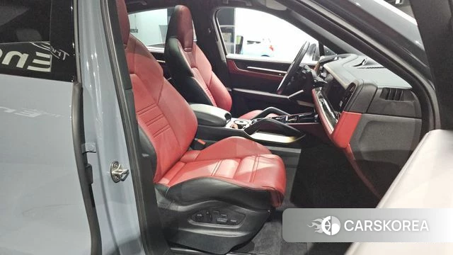 Porsche Cayenne (PO536) 2024 Серебристо-серый из Кореи, фото 3