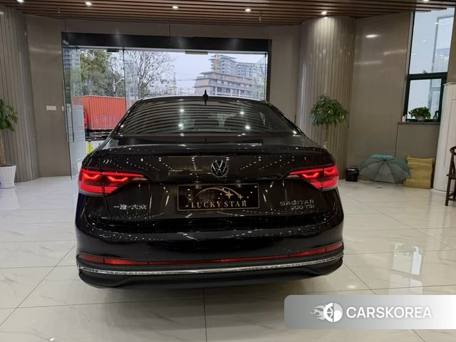 Volkswagen Sagitar 2023 Темно-серый из Китая, фото 3