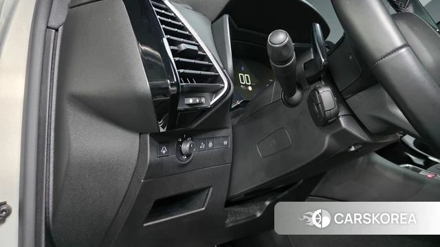 Citroen / DS DS7 Crossback 2022 Серебряный из Кореи, фото 3