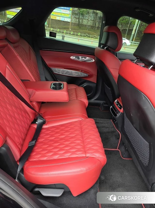 Genesis GV70 2022 Черный из Кореи, фото 3