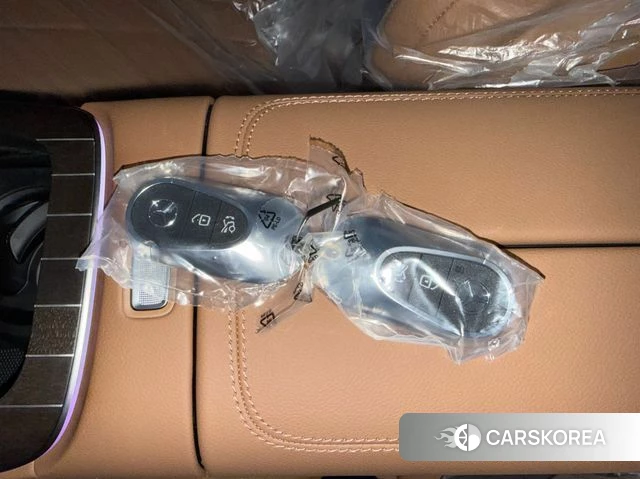 Mercedes-Benz E-Class W214 2026 Серебристо-серый из Кореи, фото 3