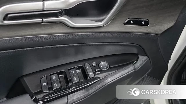 Kia Sportage 5th Generation Hybrid 2024 Белый из Кореи, фото 3