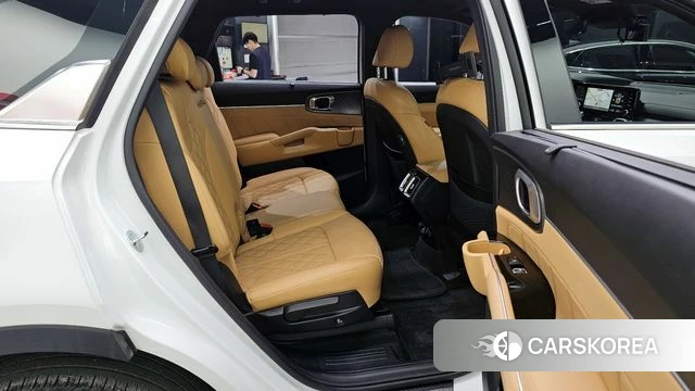 Kia Sorento 4th Generation 2023 Белый из Кореи, фото 3