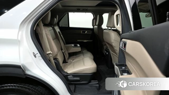 Ford Explorer 6th Generation 2023 Белый из Кореи, фото 3