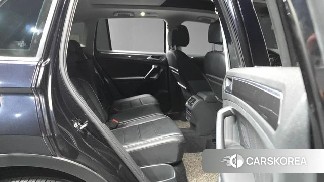 Volkswagen Tiguan second Generation 2020 Черный из Кореи, фото 3
