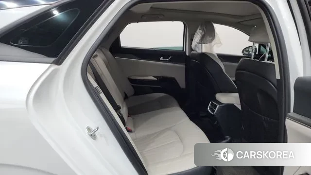 Kia The New K5 Hybrid 3rd generation 2024 Белый из Кореи, фото 3