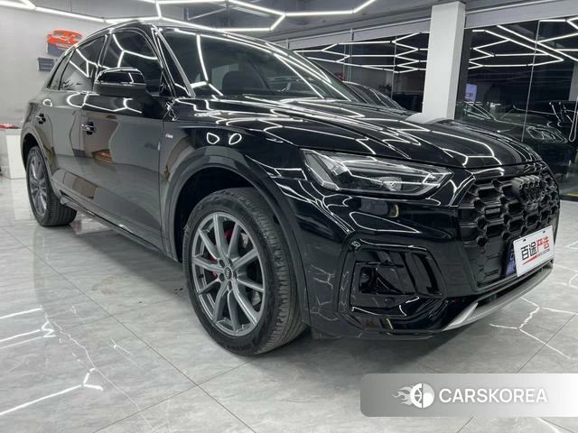 Audi Q5L 2022 Черный из Китая, фото 3