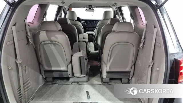 Kia The New Carnival 2018 Черный из Кореи, фото 3