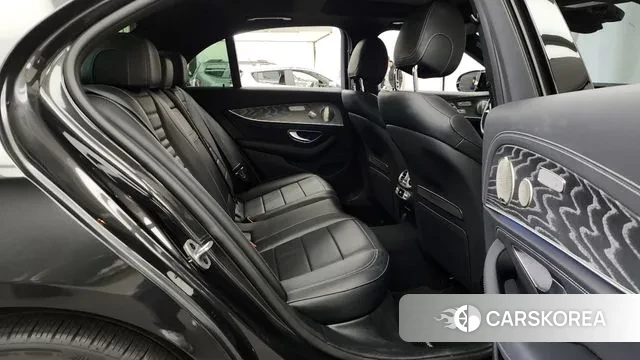 Mercedes-Benz E-Class W213 2022 Серый из Кореи, фото 3