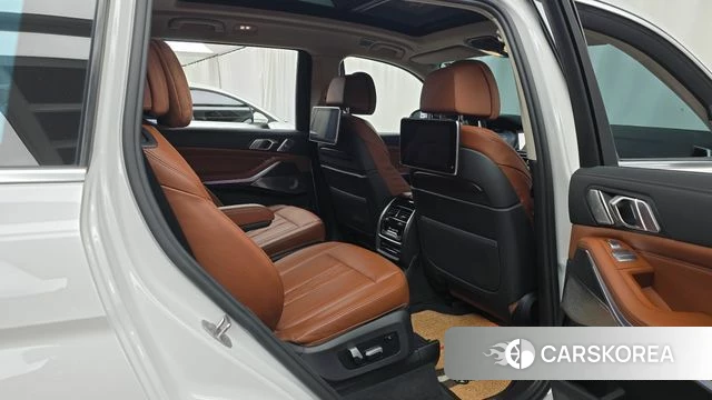 BMW X7 (G07) 2021 Белый из Кореи, фото 3