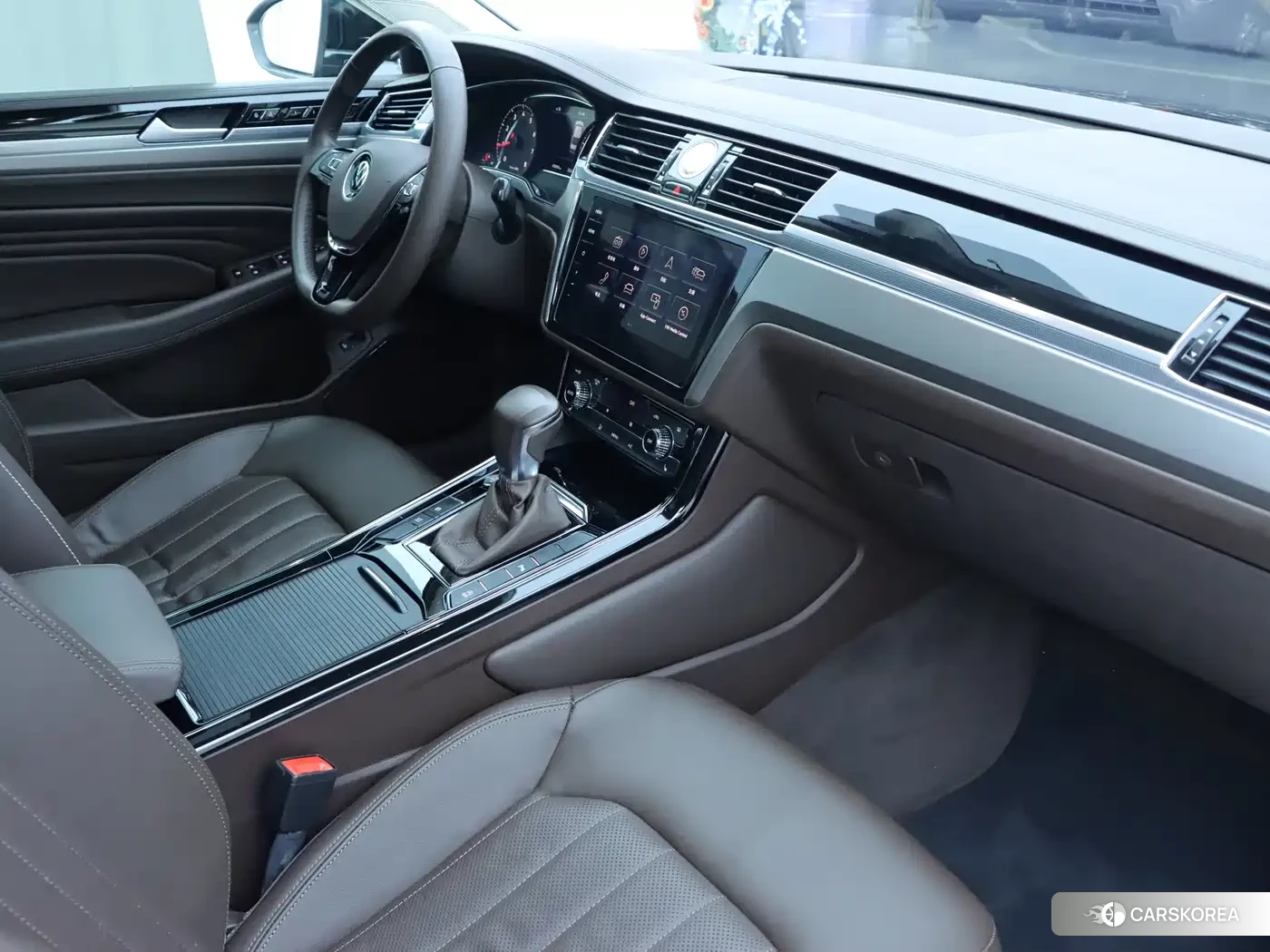 Volkswagen Phideon 2023 Черный из Китая, фото 3