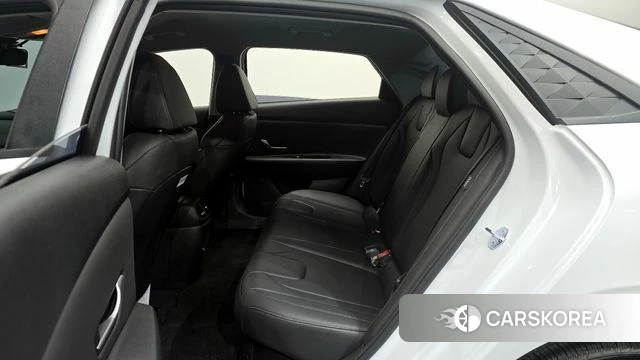 Hyundai The New Avante Hybrid (CN7) 2025 Белый из Кореи, фото 3