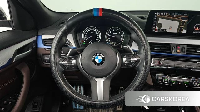 BMW X2 (F39) 2022 Серебристо-серый из Кореи, фото 3