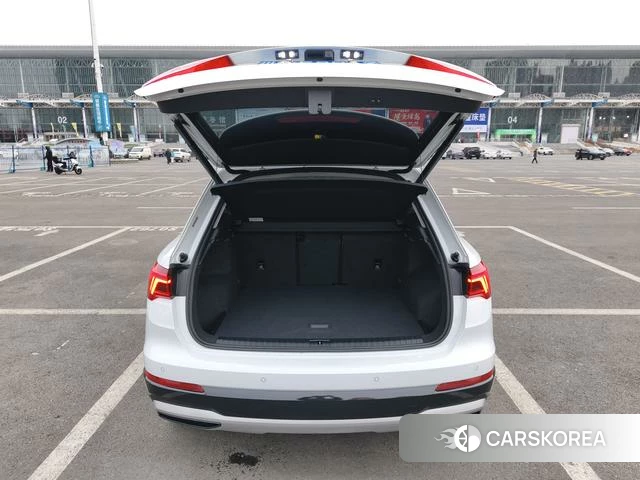 Audi Q3 2023 Белый из Китая, фото 3