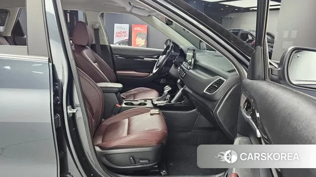 Kia Seltos 2022 Серый из Кореи, фото 3