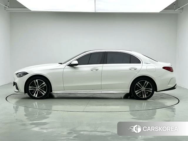 Mercedes-Benz C-class PHEV 2023 Белый из Китая, фото 3