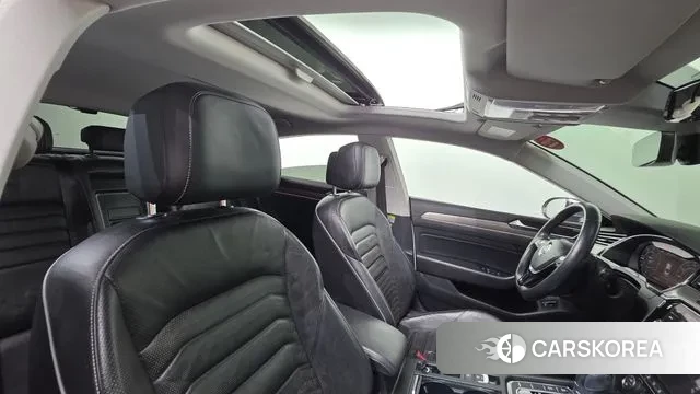 Volkswagen Arteon 2019 Белый из Кореи, фото 3