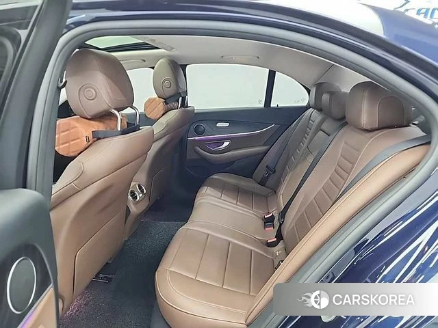 Mercedes-Benz E-Class W213 2018 Синий из Кореи, фото 3
