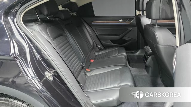 Volkswagen Passat GT (B8) 2018 Черный из Кореи, фото 3