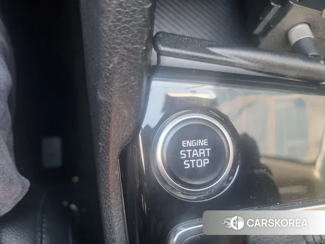 Kia Sportage 5th Generation 2022 Белый из Кореи, фото 3