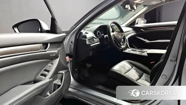 Honda Accord 10th Generation 2018 Серебряный из Кореи, фото 3