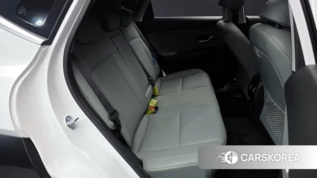 Hyundai Kona (SX2) 2023 Белый из Кореи, фото 3