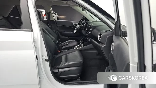 Hyundai Venue 2022 Белый из Кореи, фото 3