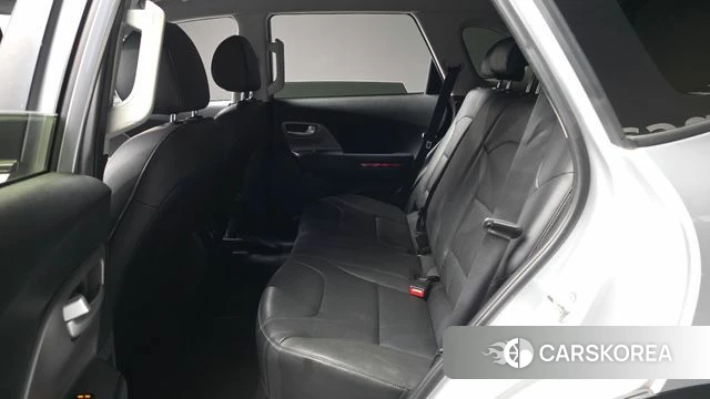 Kia Niro Plus 2022 Серебряный из Кореи, фото 3