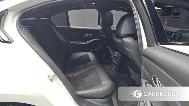 BMW 3 Series (G20) 2019 Белый из Кореи, фото 3